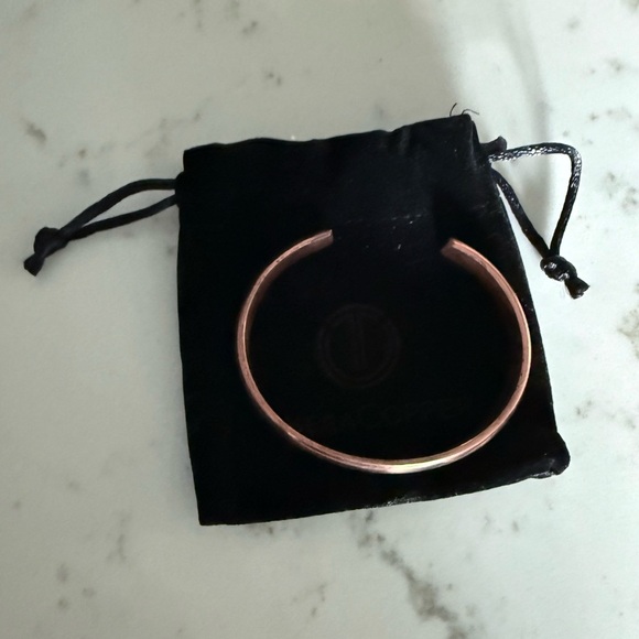 TheraCopper Copper Bracelet for Men & Women - Picture 2 of 4